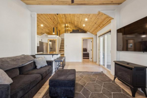 Shoreline Village unit 4 - 2 Bedrooms with Loft